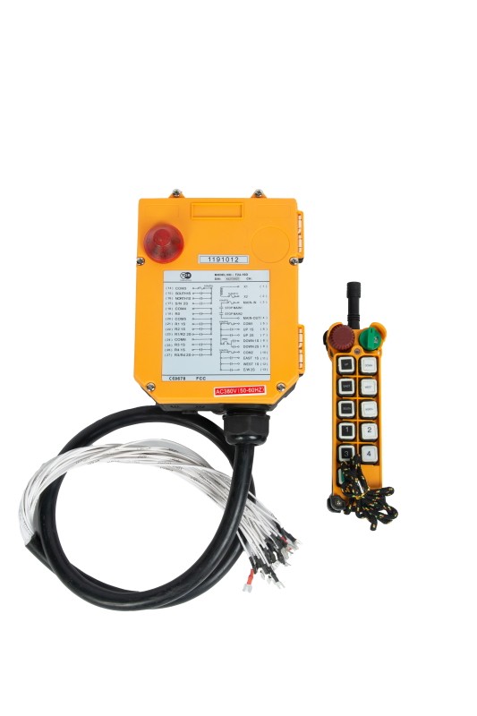 Комплект радиоуправления TOR F24-10D (380В, 10 кнопок, двухскоростной) фотография Комплект радиоуправления TOR F24-10D (380В, 10 кнопок, двухскоростной) - фото