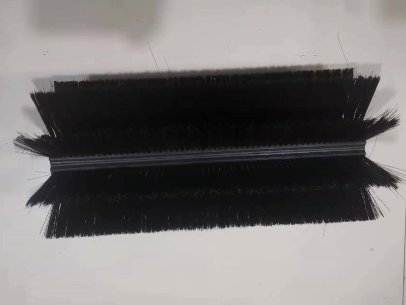 Основная щетка для подметальных машин G98/G100 (Main Brush) фотография Основная щетка для подметальных машин G98/G100 (Main Brush) - фото