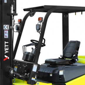 Дизельный погрузчик YETT CPCD30-WS1K2-M300-3W-Y в Екатеринбурге - avtopogruzchiki.com