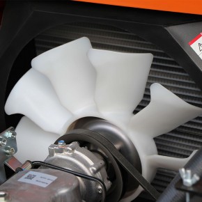 Дизельный вилочный погрузчик CPCD18-XCK2 со свободным подъемом и боковым смещением вил в Екатеринбурге - avtopogruzchiki.com