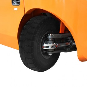 Дизельный вилочный погрузчик CPCD18-XCK2 со свободным подъемом и боковым смещением вил в Екатеринбурге - avtopogruzchiki.com