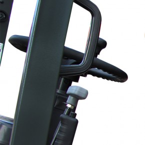 Дизельный вилочный погрузчик CPCD18-XCK2 со свободным подъемом и боковым смещением вил в Екатеринбурге - avtopogruzchiki.com