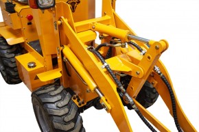 Электрический погрузчик RTA БРАВО 4x4 в Екатеринбурге - avtopogruzchiki.com