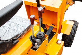 Электрический погрузчик RTA БРАВО 4x4 в Екатеринбурге - avtopogruzchiki.com