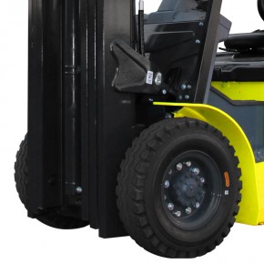 Электрический погрузчик YETT CPD15-A3H4-M-M400-3W в Екатеринбурге - avtopogruzchiki.com