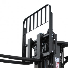 Электрический погрузчик YETT CPD18-A3H4-M-M400-3W в Екатеринбурге - avtopogruzchiki.com