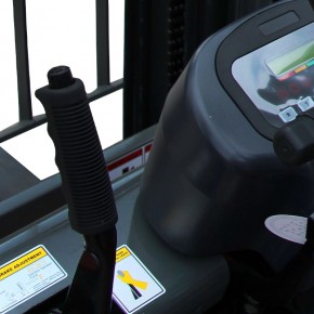 Электрический вилочный погрузчик CPD18-HC2 со свободным подъемом и боковым смещением вил в Екатеринбурге - avtopogruzchiki.com