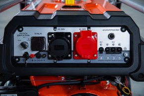Генератор бензиновый 8,0 кВт 220В/380В с электростартером TOR KM11000HE в Екатеринбурге - avtopogruzchiki.com