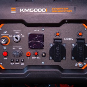 Генератор бензиновый инверторный 5,0 кВт 220В 15 л с электростартером TOR KM5000i в Екатеринбурге - avtopogruzchiki.com