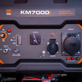 Генератор бензиновый инверторный 7,0 кВт 220В 25 л с электростартером TOR KM7000i в Екатеринбурге - avtopogruzchiki.com