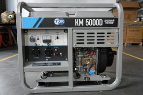Генератор дизельный 5,0 кВт 220В с электростартером и колесами TOR KM5000D в Екатеринбурге - avtopogruzchiki.com