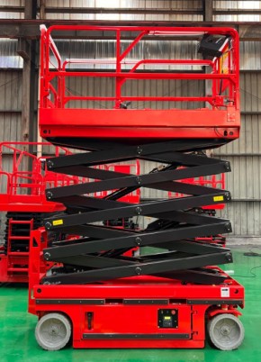 Подъемник ножничный самоходный 230 кг 6/8 м TOR AMSL0608 DC аккумуляторный (G) в Екатеринбурге - avtopogruzchiki.com