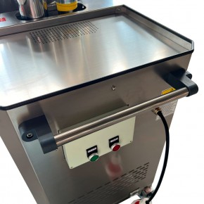 Пылесос индустриальный EVOline IVC 1100-30 в Екатеринбурге - avtopogruzchiki.com