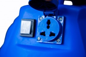 Пылесос строительный TOR TVC30 1400Вт с розеткой 220В в Екатеринбурге - avtopogruzchiki.com