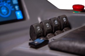 Ричтрак электрический с кабиной TOR 2,0 т 8,6 м CQD20-D в Екатеринбурге - avtopogruzchiki.com