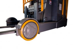 Ричтрак электрический с кабиной XILIN 2,0 т 12,5 м CQD20-D с камерой, быстрым подъемом и весами в Екатеринбурге - avtopogruzchiki.com