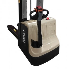Самоходный электроштабелер PROLIFT M2 SDR 1550S со свободным подъемом в Екатеринбурге - avtopogruzchiki.com