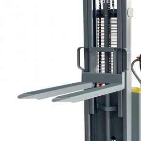 Самоходный электроштабелер PROLIFT SDR 1235-S в Екатеринбурге - avtopogruzchiki.com