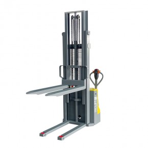 Самоходный электроштабелер PROLIFT SDR 1525-S в Екатеринбурге - avtopogruzchiki.com