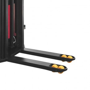Самоходный штабелер PROLIFT SDK 1536 li-ion в Екатеринбурге - avtopogruzchiki.com