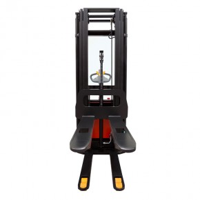 Самоходный штабелер PROLIFT SDR 1545 в Екатеринбурге - avtopogruzchiki.com