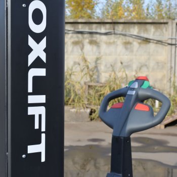 Самоходный Штабелер с Платформой для Оператора OXLIFT BX15 4600 мм Premium 1500 кг в Екатеринбурге - avtopogruzchiki.com