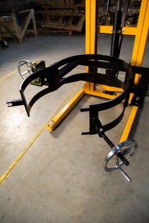 Штабелер-бочкокантователь гидравлический 0,35 т 1,94 м XILIN YTD-35 в Екатеринбурге - avtopogruzchiki.com