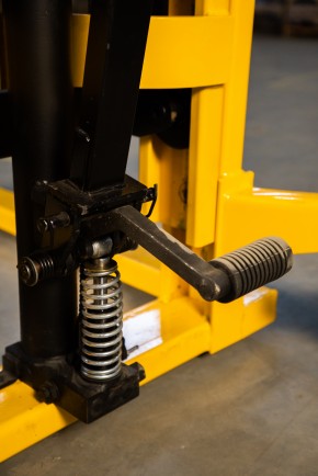 Штабелер-бочкокантователь гидравлический 0,5 т 2,5 м TOR WDS500-2500 в Екатеринбурге - avtopogruzchiki.com