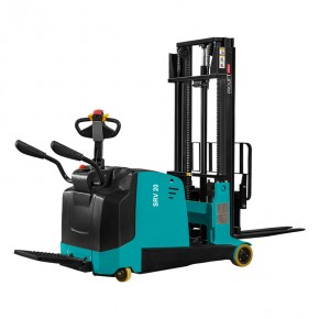 Штабелер с противовесом PROLIFT PRO SRV 2050 li-ion в Екатеринбурге - avtopogruzchiki.com