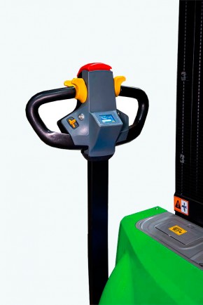 Штабелер самоходный 1,5 т 2,0 м TOR WS15H-2000SC PRO Li-ion 24/60 В/Ач контр. скорости подъема в Екатеринбурге - avtopogruzchiki.com