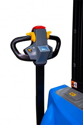 Штабелер самоходный 1,5 т 2,5 м TOR WS15H-2500SC PRO 24/85 В/Ач контр. скорости подъема в Екатеринбурге - avtopogruzchiki.com
