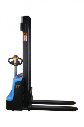 Штабелер самоходный 1,5 т 3,5 м TOR WS15H-3500SC PRO 24/85 В/Ач контр. скорости подъема в Екатеринбурге - avtopogruzchiki.com