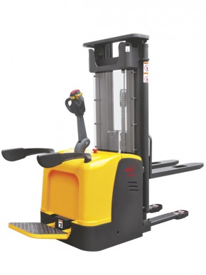 Штабелер самоходный 1,5 т 4,5 м XILIN CDDK15-III Li-ion 24/150 В/Ач (с платформой) в Екатеринбурге - avtopogruzchiki.com