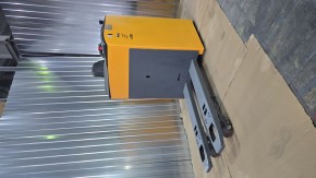 Тележка электрическая 2000 кг 1150 мм XILIN CBD20Z с кабиной 24/320 В/Ач в Екатеринбурге - avtopogruzchiki.com