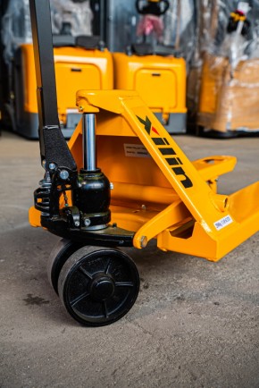 Тележка гидравлическая 2500 кг 1150 мм полиуретановые колеса XILIN DF-III в Екатеринбурге - avtopogruzchiki.com