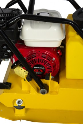 Виброплита TOR C-95T(R) 109 кг, 18кН (Honda)  бак, колесный комплект в Екатеринбурге - avtopogruzchiki.com