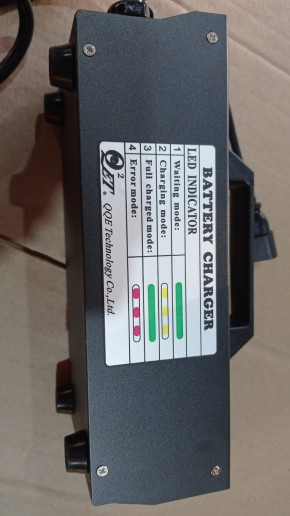 Зарядное устройство для штабелёров DYC/PEMS 12V/15A (Charger) в Екатеринбурге - avtopogruzchiki.com