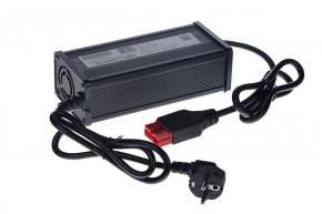 Зарядное устройство Gelbert для LiFePo4 аккумуляторов 24V40A/H (12А) - фотография Зарядное устройство Gelbert для LiFePo4 аккумуляторов 24V40A/H (12А) в Екатеринбурге - avtopogruzchiki.com