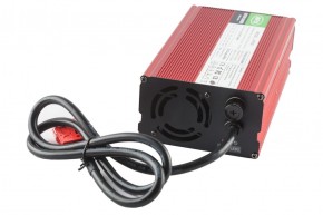 Зарядное устройство интеллектуальное для LiFePo4 аккумуляторов 24V80AH (20А) AF600 SB50 в Екатеринбурге - avtopogruzchiki.com