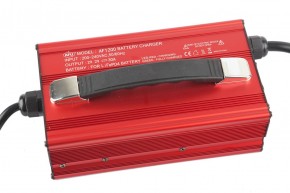 Зарядное устройство интеллектуальное для LiFePo4 аккумуляторов 24V80AH (30А) SB50 в Екатеринбурге - avtopogruzchiki.com